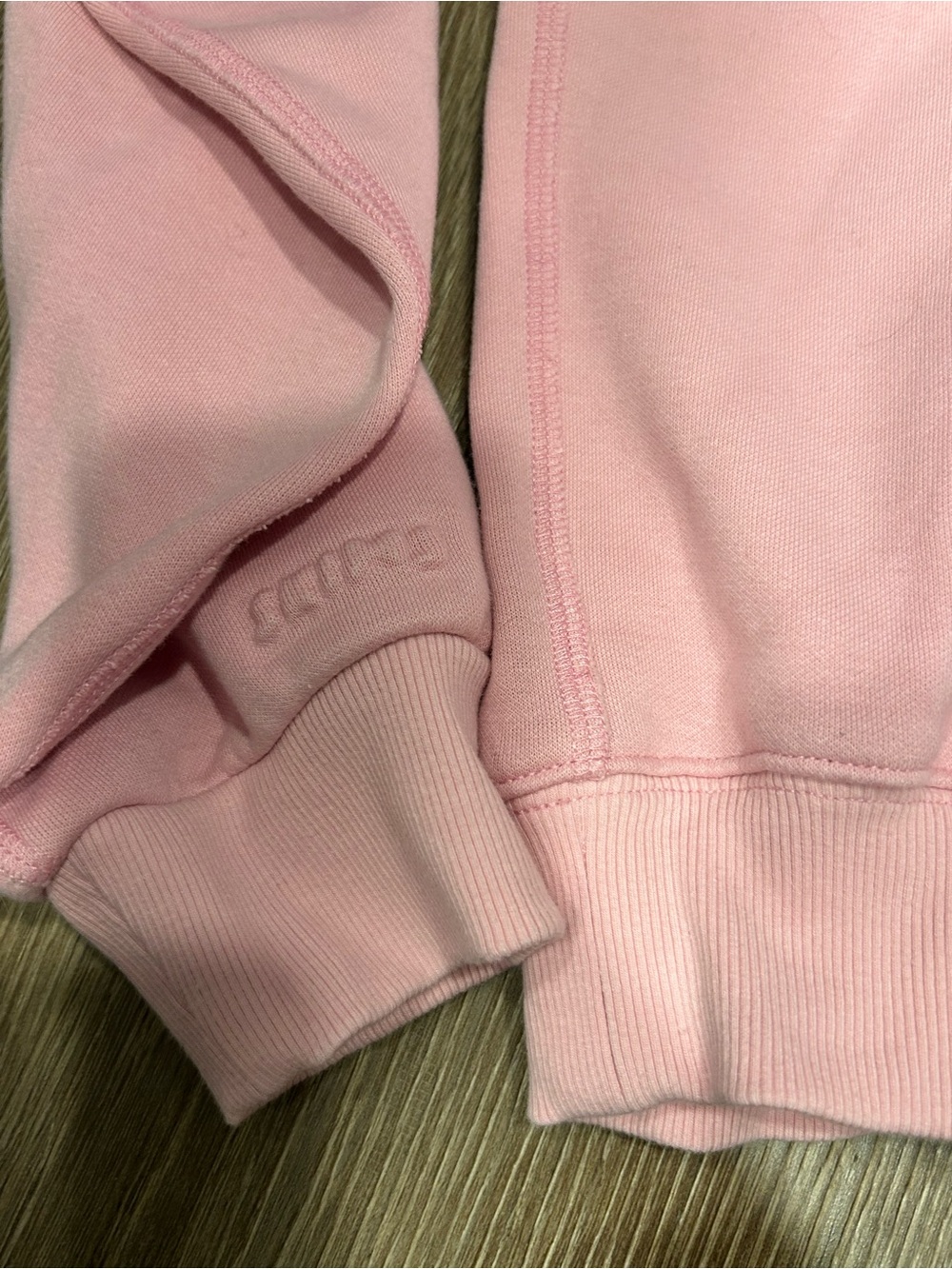 Skims Light Pink Crewneck Sweatshirt - Picture 5 of 5